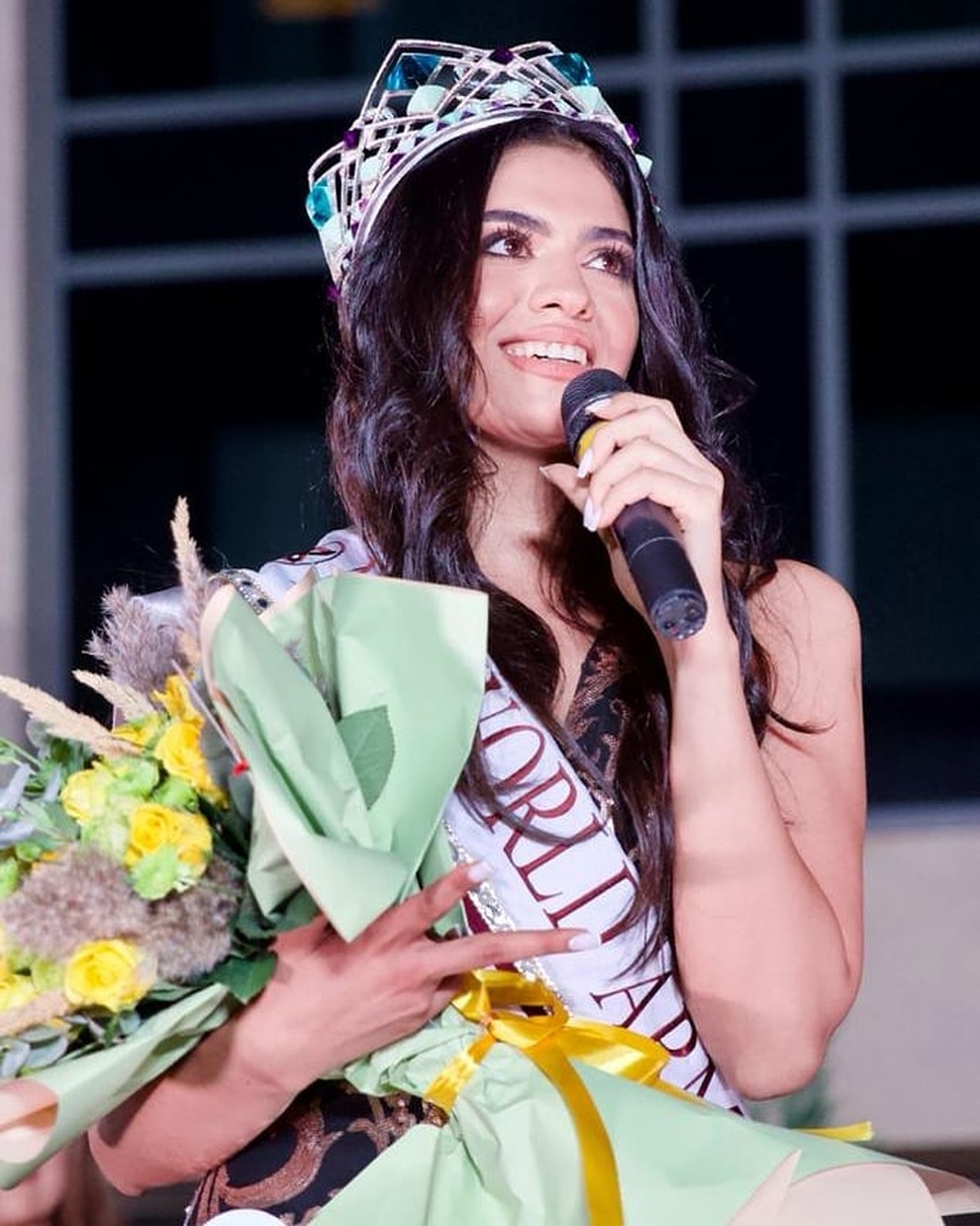 Vận động viên bơi chuyên nghiệp trở thành Hoa hậu Armenia - 5 Vận động viên bơi chuyên nghiệp trở thành Hoa hậu Armenia - 5