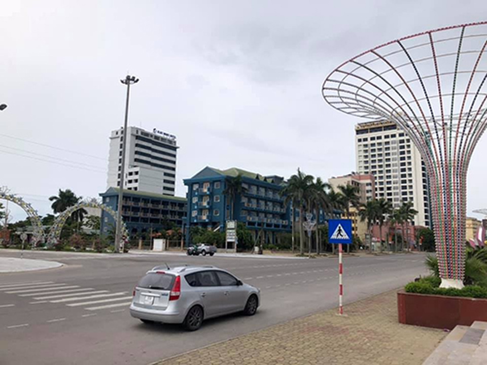 Cửa Lò, Cửa Hội cũng vắng vẻ khác thường - 1 Cửa Lò, Cửa Hội cũng vắng vẻ khác thường - 1