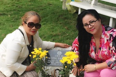 Ca sĩ Ngọc Ánh rơi nước mắt khi kể về anh trai là liệt sĩ