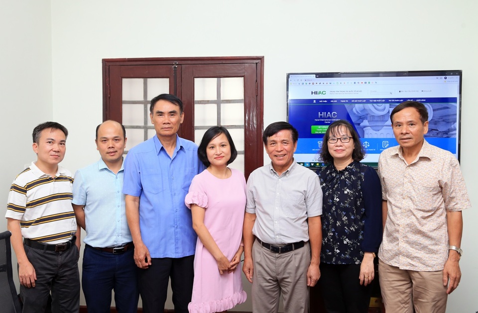 Ra mắt hệ thống giải quyết tranh chấp trực tuyến đầu tiên tại Việt Nam - 1 Ra mắt hệ thống giải quyết tranh chấp trực tuyến đầu tiên tại Việt Nam - 1