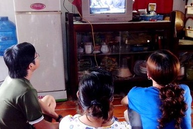 Người dân ĐBSCL xúc động tiễn biệt Đại tướng qua màn ảnh