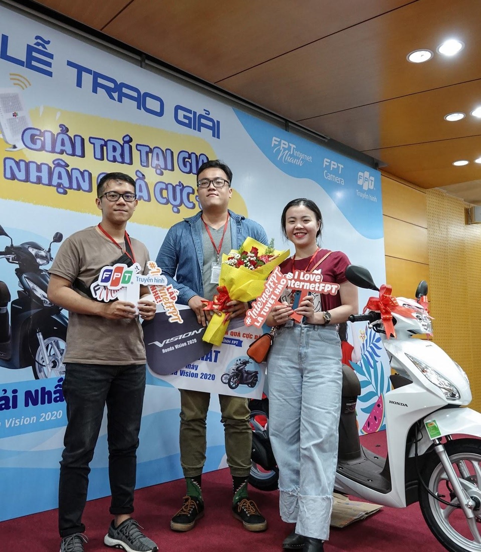 Trúng thưởng xe tay ga khi sử dụng dịch vụ FPT Telecom - 1 Trúng thưởng xe tay ga khi sử dụng dịch vụ FPT Telecom - 1