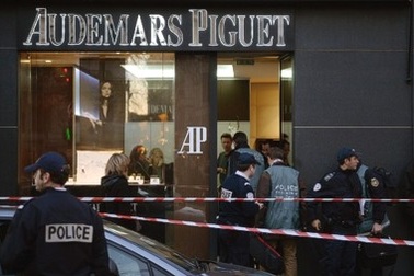 Paris rúng động vì vụ cướp đồng hồ “triệu đô”