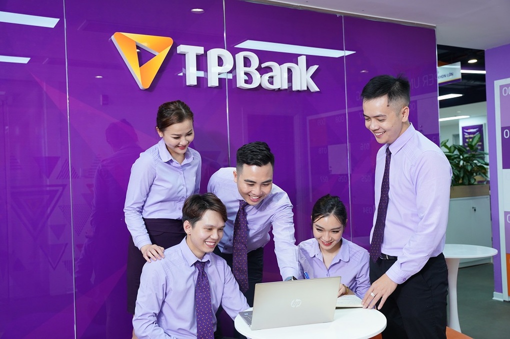 TPBank công bố lợi nhuận 6 tháng vượt 4.100 tỷ đồng - 2 TPBank công bố lợi nhuận 6 tháng vượt 4.100 tỷ đồng - 2