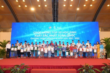 Violympic vượt mốc 40 triệu học sinh thi sau 15 năm tổ chức