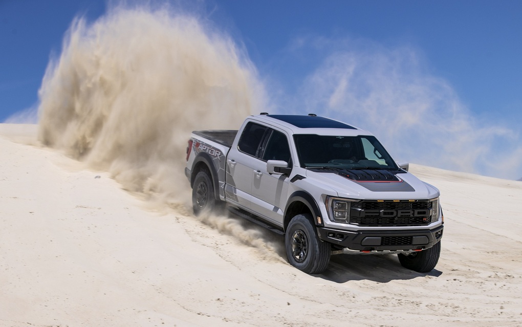 Siêu bán tải F-150 Raptor R ra mắt, sở hữu công suất 700 mã lực - 9 Siêu bán tải F-150 Raptor R ra mắt, sở hữu công suất 700 mã lực - 9