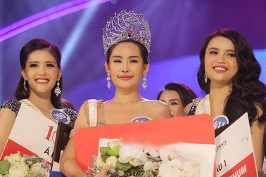 Lê Âu Ngân Anh đăng quang Hoa hậu Đại Dương 2017