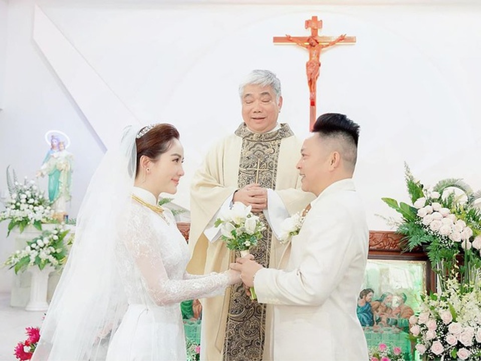 3 đám cưới bí mật đặc biệt của sao Việt thời gian gần đây - 12 3 đám cưới bí mật đặc biệt của sao Việt thời gian gần đây - 12