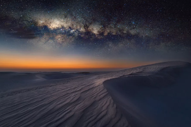 Tại sao sa mạc trở nên lạnh lẽo vào ban đêm?