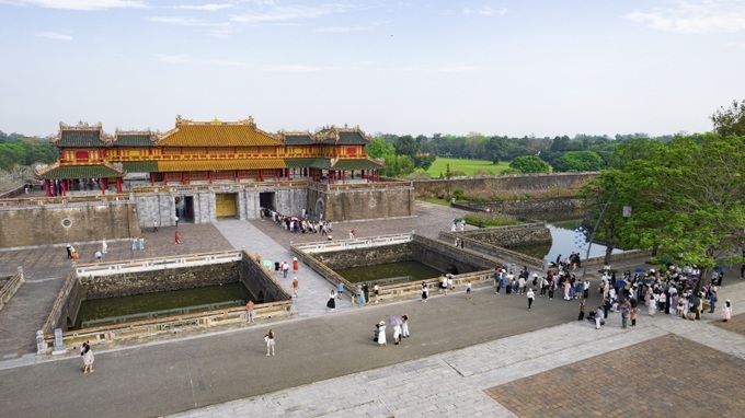 Hoạt động du lịch tại Thừa Thiên Huế khởi sắc sau thời gian ảm đạm vì dịch bệnh. Ảnh: ĐÌNH HOÀNG + TRUNG THÀNH