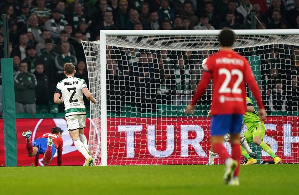 De Paul nhận thẻ đỏ, Atletico giành một điểm nhờ công Griezmann và Morata - 3