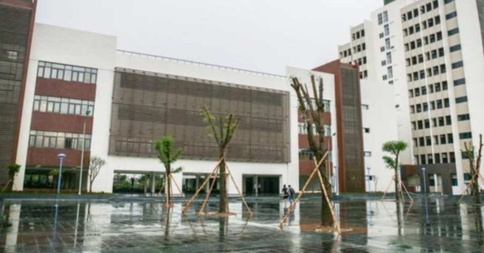 Bắc Ninh hỏa tốc trưng dụng tất cả trường học làm nơi ở cho công nhân - 1 Bắc Ninh hỏa tốc trưng dụng tất cả trường học làm nơi ở cho công nhân - 1