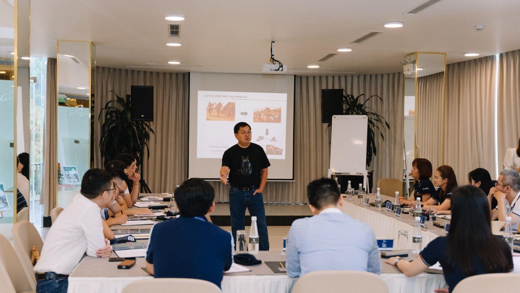 FSB khởi động quỹ học bổng trị giá hàng tỷ đồng cho doanh nhân Việt - 2 FSB khởi động quỹ học bổng trị giá hàng tỷ đồng cho doanh nhân Việt - 2