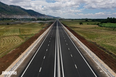 Cao tốc nối Đồng Nai với biển Vũng Tàu dự kiến thông xe dịp 2/9