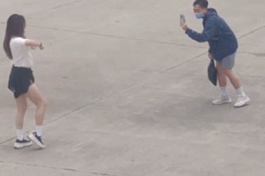 Clip "cô gái nhảy để quay TikTok trong sân đỗ máy bay" nổi bật tuần qua