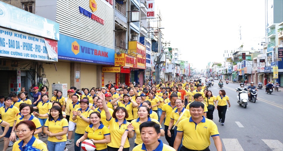 PNJ đi bộ đồng hành vì người nghèo 2019 - 2 PNJ đi bộ đồng hành vì người nghèo 2019 - 2