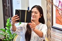 Đánh giá Huawei Mate XT: Điện thoại biến thành máy tính bảng