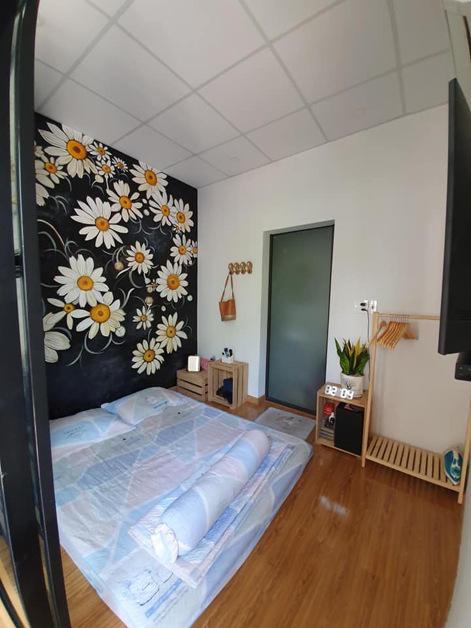 Bỏ Sài Gòn về quê, vợ chồng trẻ chi 200 triệu đồng cải tạo nhà cũ 23m2 - 4 Bỏ Sài Gòn về quê, vợ chồng trẻ chi 200 triệu đồng cải tạo nhà cũ 23m2 - 4