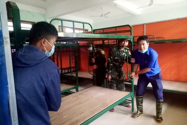 Di dời gấp học sinh nguyên một trường để đảm bảo an toàn mùa mưa lũ