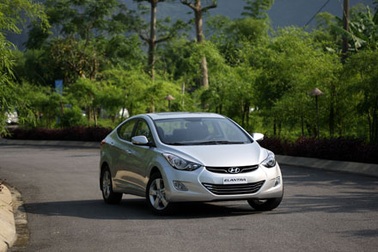 Hyundai Elantra tại Việt Nam có gì?