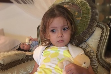 Loạt sao Việt động viên khi con gái Hồng Nhung bị ngã gãy xương