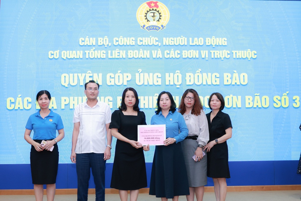 Hàng tỷ đồng hỗ trợ gia đình, trẻ em chịu thiệt hại do bão Yagi - 3 Hàng tỷ đồng hỗ trợ gia đình, trẻ em chịu thiệt hại do bão Yagi - 3