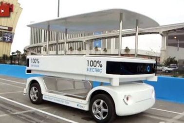 Navia trình diễn xe điện tự lái tại CES 2014