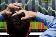 Chứng khoán "rực lửa" sau nghỉ lễ, VN-Index bốc hơi 12 điểm