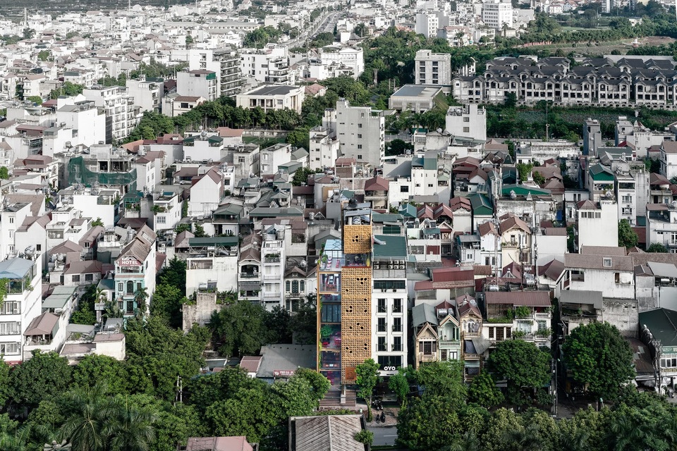 Hà Nội: Quán cà phê thiết kế độc nhất vô nhị, càng vào trong càng bất ngờ - 1