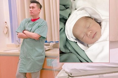 Việt Anh "Chạy án" làm thơ mừng con trai chào đời