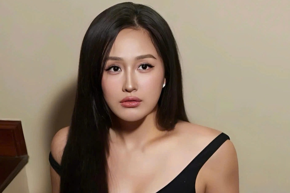 Mai Phương Thúy thể hiện phong cách "phú bà" với túi hiệu, đồng hồ tiền tỷ