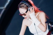 Khách bức xúc tới quán bar ở Hạ Long bị thu thêm 20% phí dịch vụ