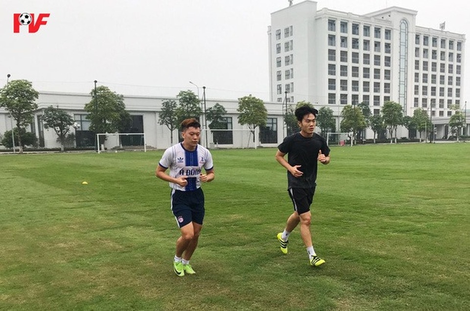 Xuân Trường, Duy Mạnh hăng say tập luyện chờ ngày trở lại - 1 Xuân Trường, Duy Mạnh hăng say tập luyện chờ ngày trở lại - 1