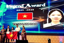 Hai học sinh Việt Nam đoạt huy chương kim cương toán quốc tế WMI 2025