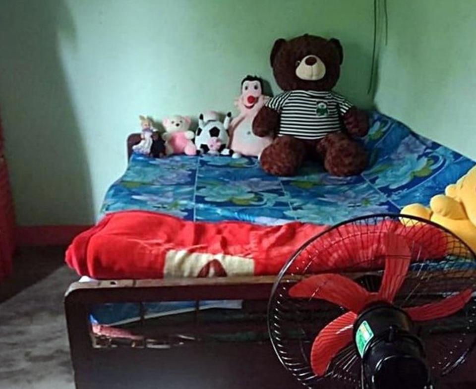 2 cha con làm cô gái bị chậm phát triển có thai - 1 2 cha con làm cô gái bị chậm phát triển có thai - 1