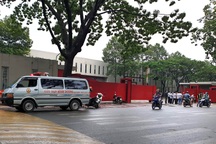 Ngộ độc khí gas, gần 100 công nhân ngất xỉu