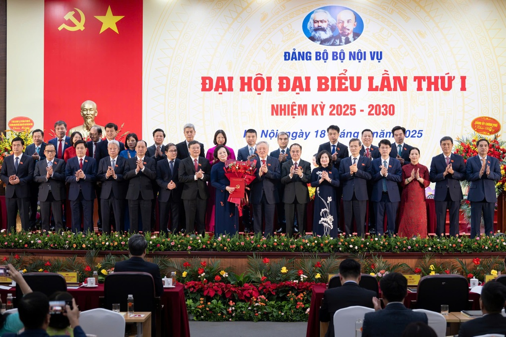 Bộ trưởng Phạm Thị Thanh Trà được chỉ định làm Bí thư Đảng ủy Bộ Nội vụ - 4 Bộ trưởng Phạm Thị Thanh Trà được chỉ định làm Bí thư Đảng ủy Bộ Nội vụ - 4