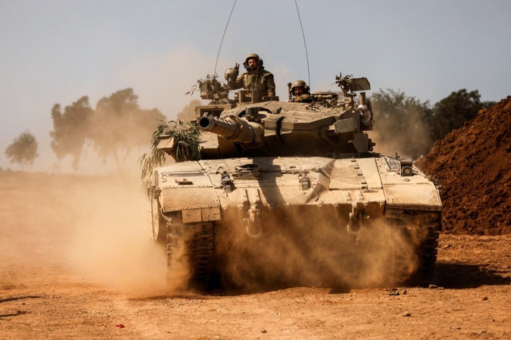 Israel đưa xe tăng áp sát biên giới Li Băng - 1