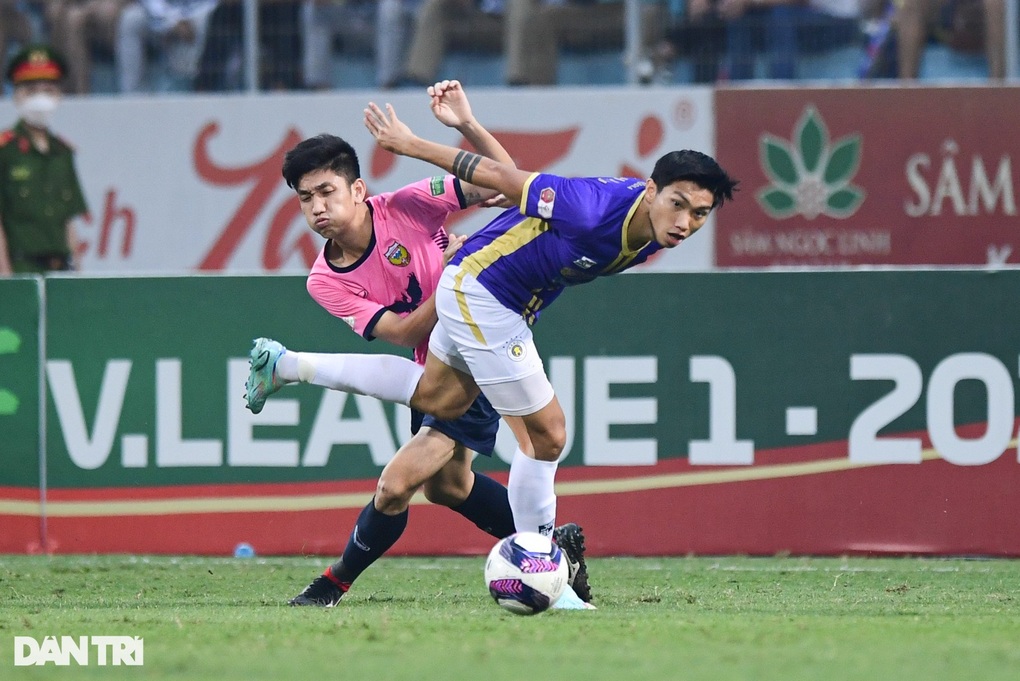 HLV Chun Jae Ho muốn trao huy chương vô địch V-League cho Quang Hải - 2 HLV Chun Jae Ho muốn trao huy chương vô địch V-League cho Quang Hải - 2