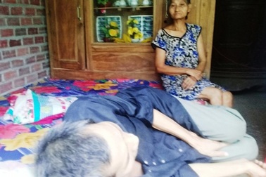 "Nhiều khi nghĩ quẩn, tôi chỉ muốn chết đi cho nhẹ nợ !"