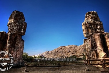 Bí ẩn phía sau những pho tượng khổng lồ "biết hát"