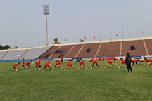 U20 nữ Việt Nam làm quen sân thi đấu chính thức