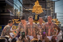 Lễ hội đặc biệt ở Tokyo, nơi chào đón các yakuza xăm kín người