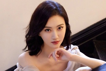 Em dâu bị bắt quả tang ngoại tình, ly hôn còn đòi nhà chồng chia 7 tỷ đồng