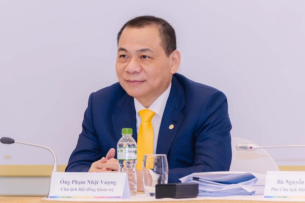 Cổ phiếu Vingroup tăng bung nóc sau phát ngôn của tỷ phú Phạm Nhật Vượng - 1 Cổ phiếu Vingroup tăng bung nóc sau phát ngôn của tỷ phú Phạm Nhật Vượng - 1