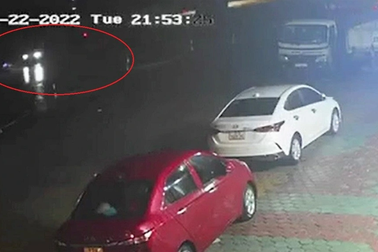 Nữ lao công bị ô tô tông tử vong trong đêm, tài xế phóng xe bỏ chạy