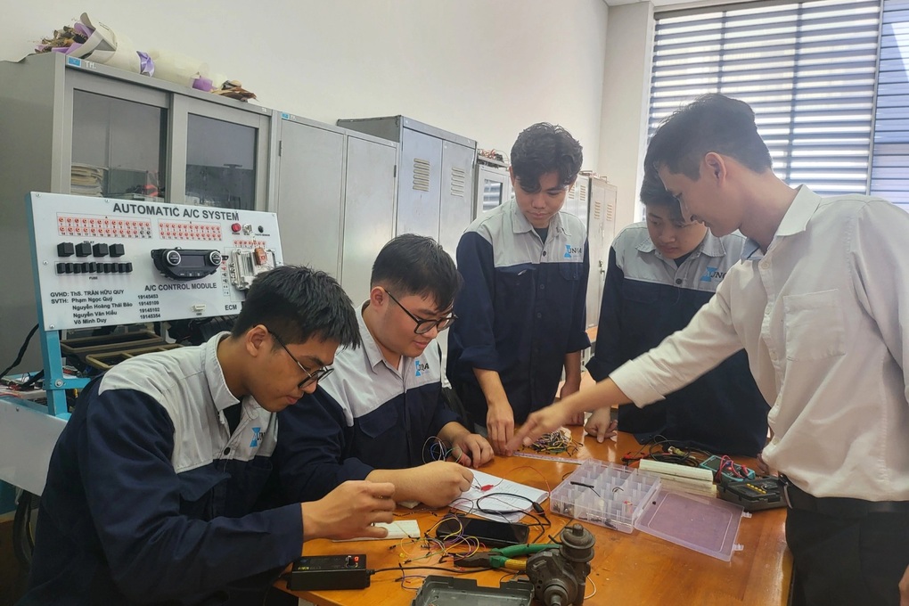 Proposal to support 3.6 million/month for students in dozens of hot majors - 4 Đề xuất hỗ trợ 3,6 triệu/tháng cho sinh viên hàng chục ngành hot - 4