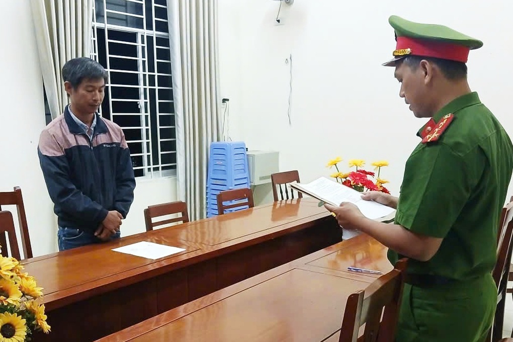 Khởi tố vụ nam sinh bị điện giật tử vong khi biểu diễn văn nghệ ở trường - 1 Khởi tố vụ nam sinh bị điện giật tử vong khi biểu diễn văn nghệ ở trường - 1