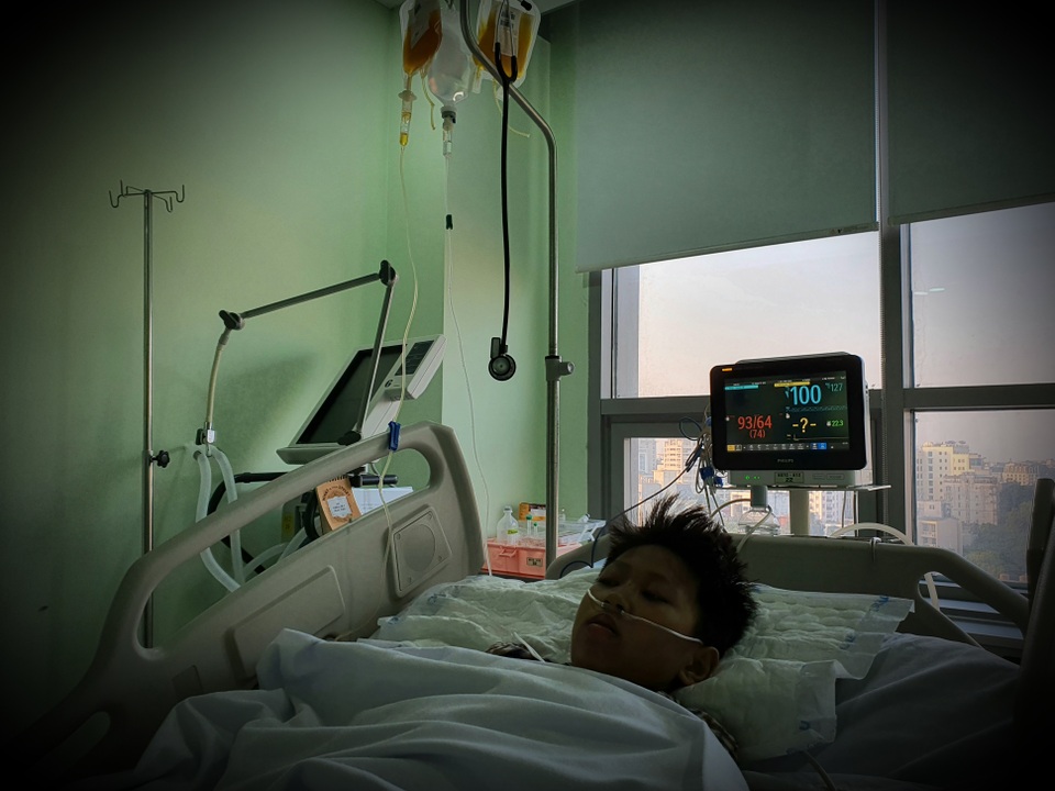 Cậu bé tính mạng đếm ngược từng ngày đã được ghép gan thành công - 3 Cậu bé tính mạng đếm ngược từng ngày đã được ghép gan thành công - 3