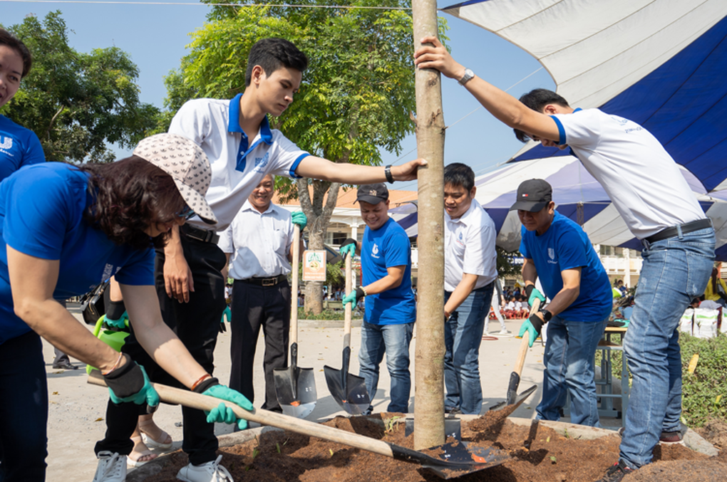 Nhân tố thúc đẩy kinh tế và xã hội phát triển - 3 Nhân tố thúc đẩy kinh tế và xã hội phát triển - 3
